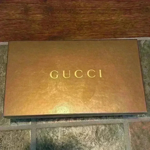 Gucci Calfskin Matelasse GucciGhost GG Marmont Zip Around Wallet EUC - Picture 9 of 13